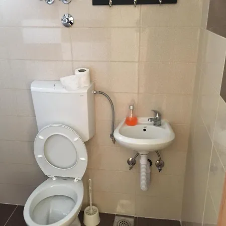 Apartment Feel Like *